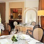 Hostellerie Le Petit Manoir 