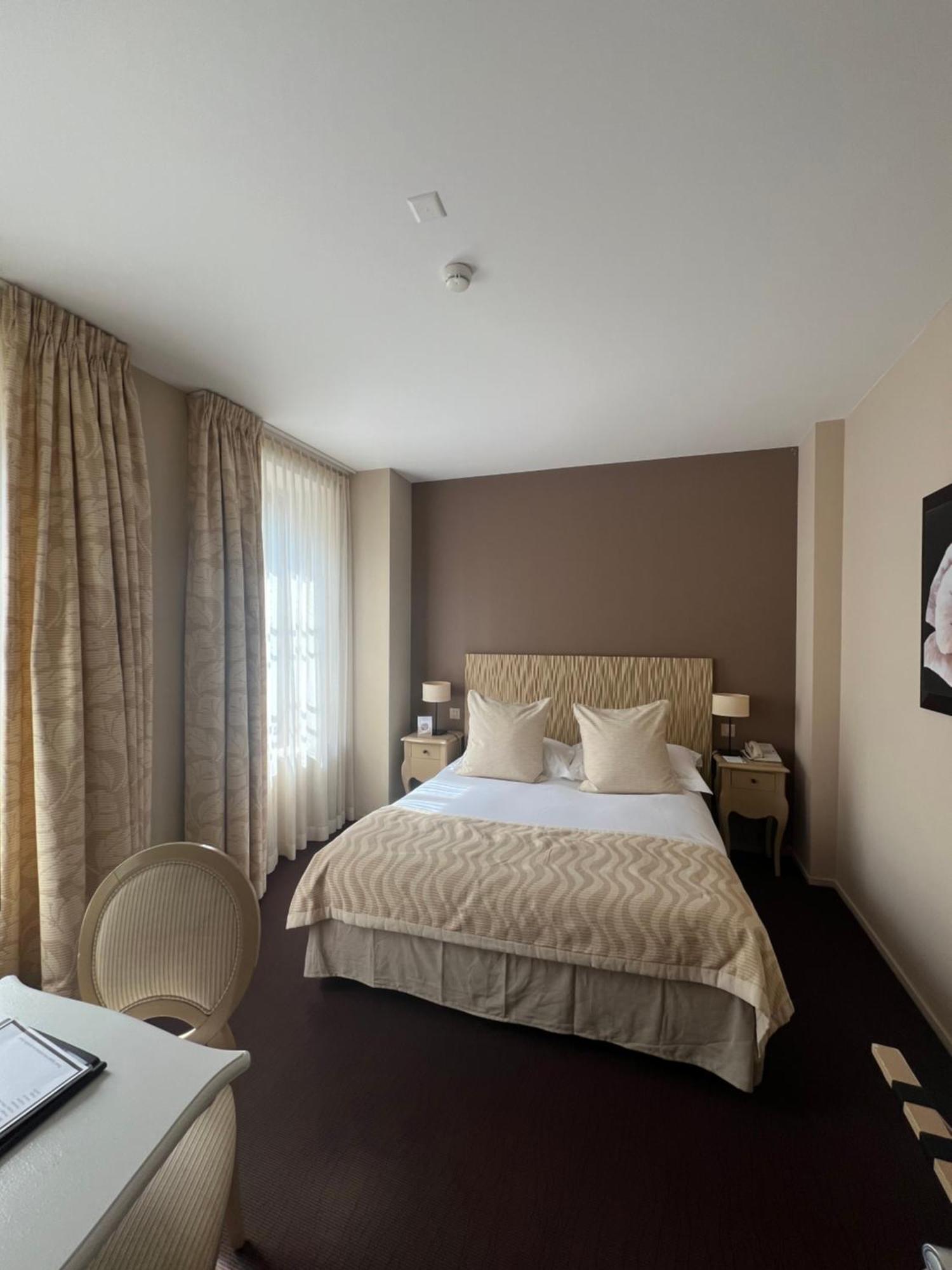 Hotel Le Petit Manoir 4*