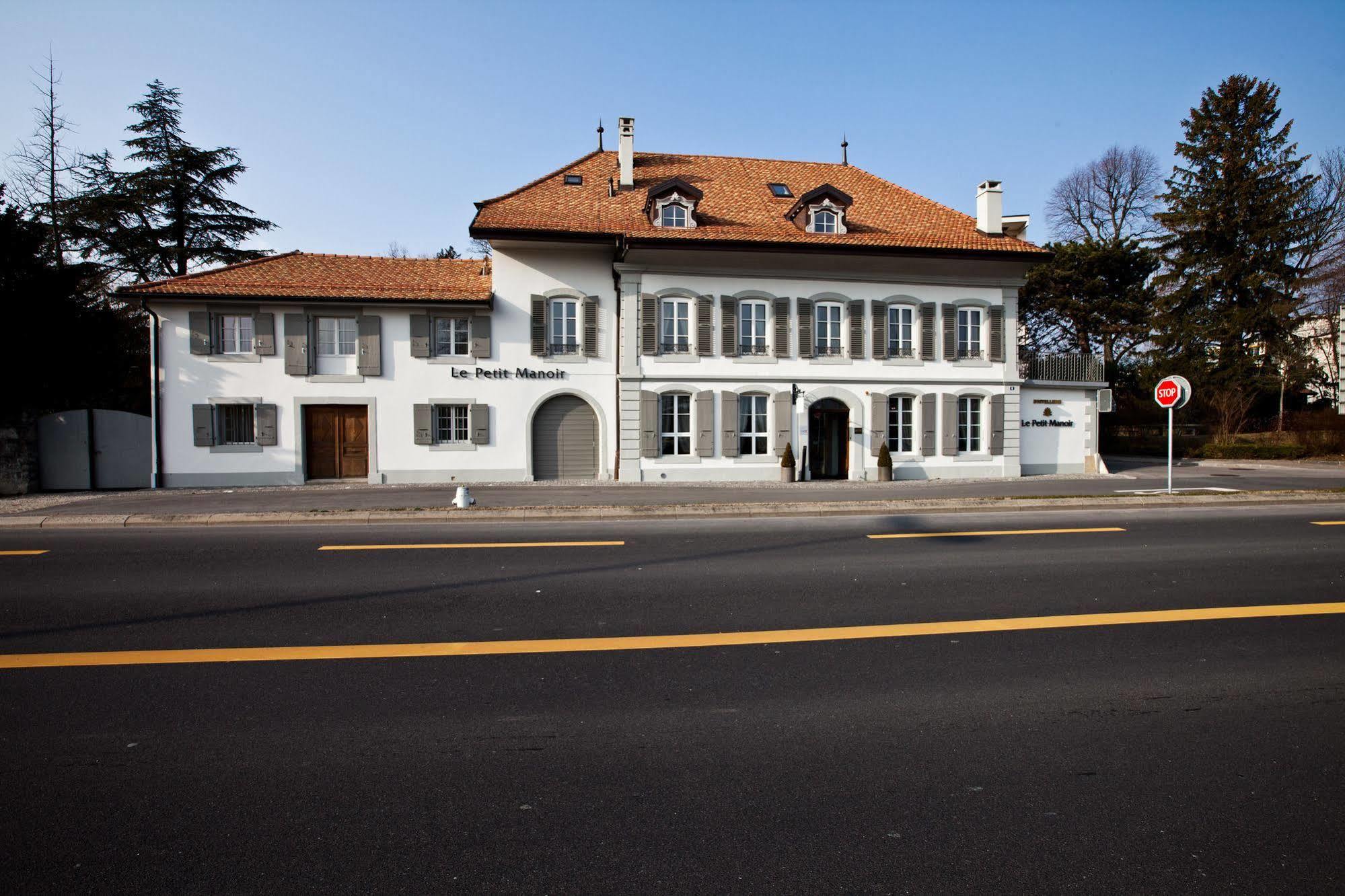 Hotel Le Petit Manoir